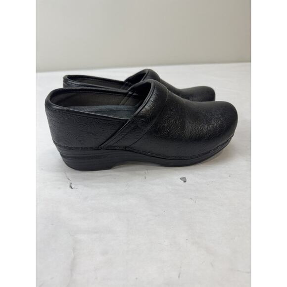 Dansko Women's XP 2.0 Tooled Professional Clog-Size 37EU/6.5 -7US - Picture 2 of 11